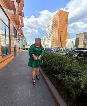 Я настоящая профессионалка, способная предложить тебе незабываемые моменты и расслабление. Живу в Москве, столице страсти и удовольствий. У меня есть фотографии, которые подтверждают мою привлекательность и обольщение. Открой для себя новые грани эротических фантазий со мной. Вместе мы создадим атмосферу настоящего наслаждения. Расскажи мне свои желания, и я превращу их в реальность. Мои возможности безграничны, а отзывы о моей работе говорят сами за себя. Оставь в прошлом свои сомнения и доверься мне. Жду встречи с тобой и обещаю тебе качественный отдых. 😘💋 Ольга