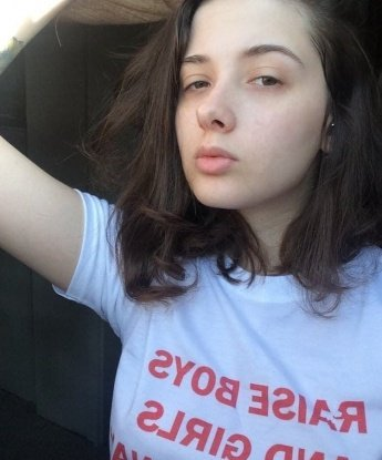 Я создана для того, чтобы доставить тебе незабываемые моменты наслаждения и релакса. В Москве я живу, чтобы приносить удовлетворение каждому мужчине, который хочет испытать радость в моем обществе.
Мои услуги полны страсти и фантазий. Я умею быть разной, от нежной и ласковой до страстной и безудержной. Мы можем выплеснуть всю нашу энергию и жажду жизни вместе. Со мной ты сможешь расслабиться и забыть обо всем, окунувшись в море удовольствия.
Мои фото подтверждают мою красоту и сексуальность, но обещаю, вживую я смотрюсь еще лучше. Мужчины говорят, что я настоящая горячая и опытная любовница. Буду рада услышать и твое мнение.
Звони мне и давай встретимся, чтобы провести время, полное страсти и удовольствия. Я готова реализовать все твои фантазии и пожелания. Ты точно останешься доволен нашей встречей. Виктория